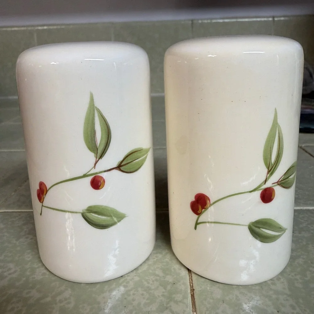 Target Home 2004 White Ceramic Salt and Pepper Shakers Green Leaves Red Berries
